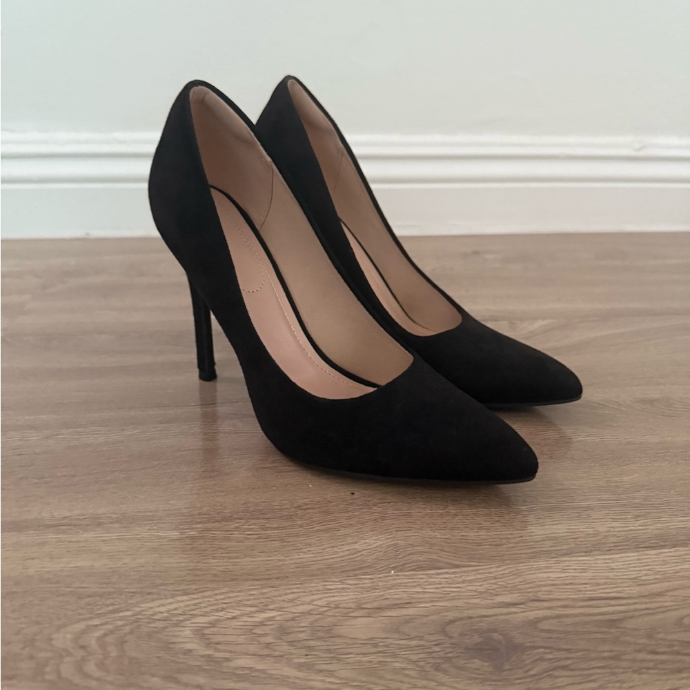 Classic Black Women's Pointed Toe Heels